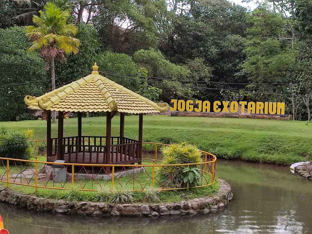 jogja exotarium mini zoo tempat kumpul keluarga